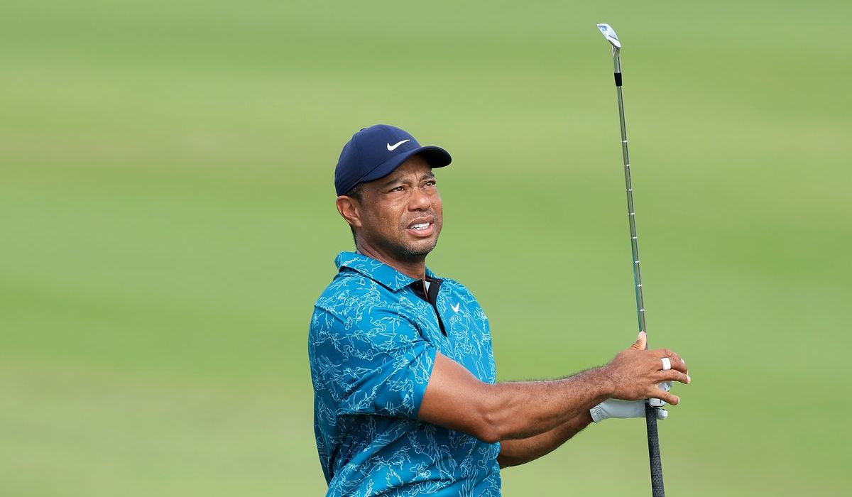 Tiger Woods: What’s in the bag? Cover Picture