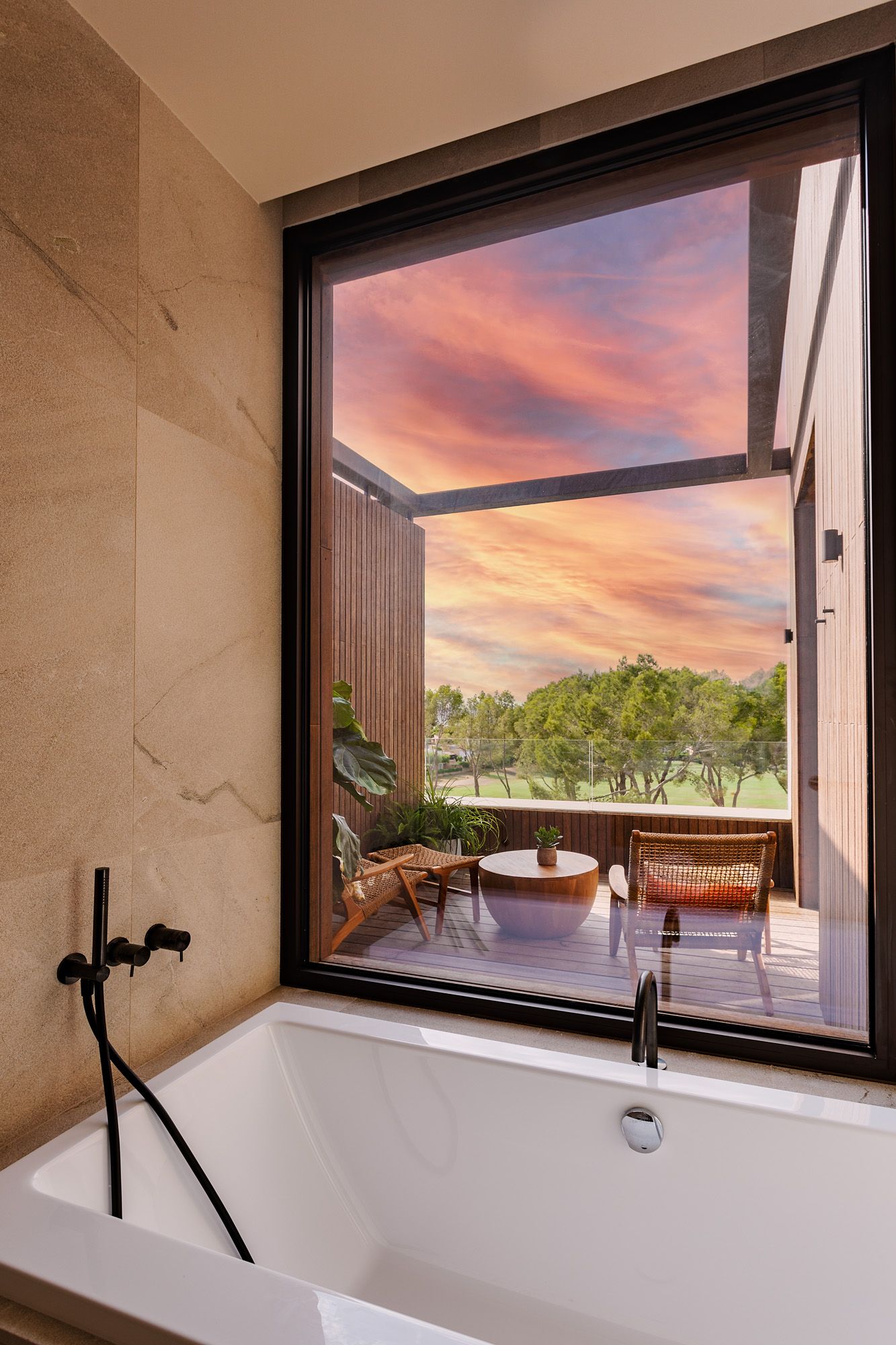 King/Twin Room with Double balcony room