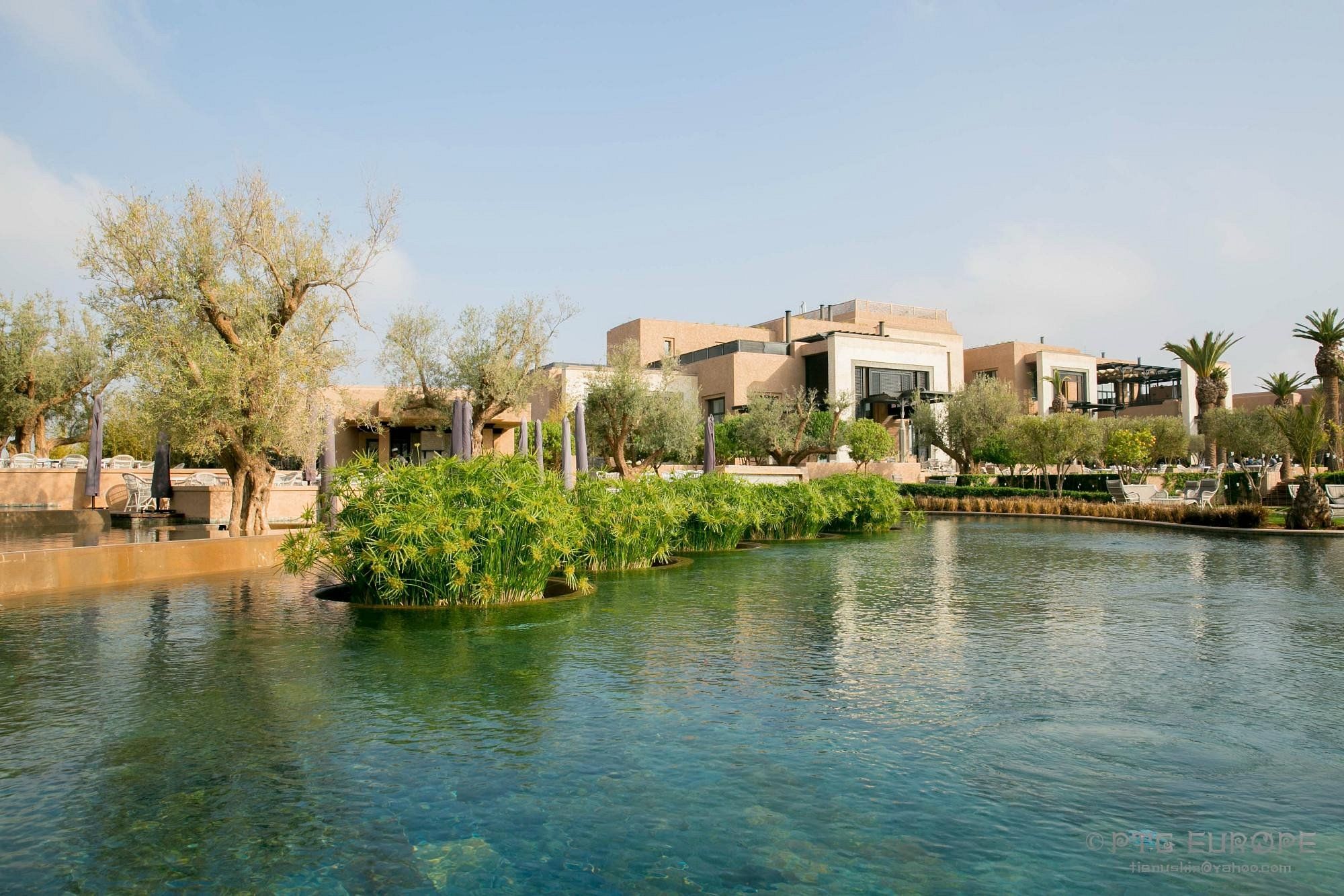 Travel package cover picture