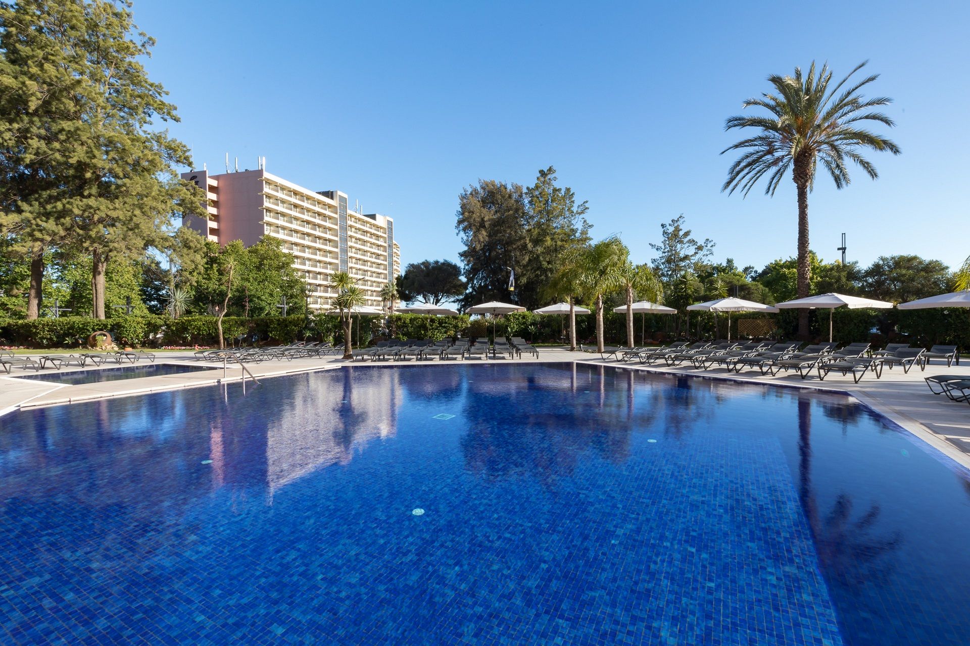 Dom Pedro Marina Vilamoura Boutique Hotel & Golf hotel cover picture