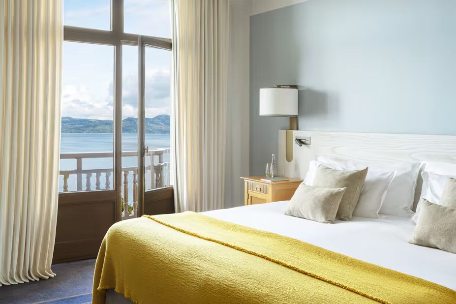 Sejour Lake View Room room