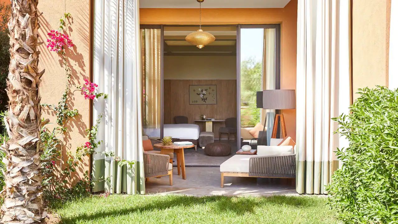 Park Suite King Mountain View room