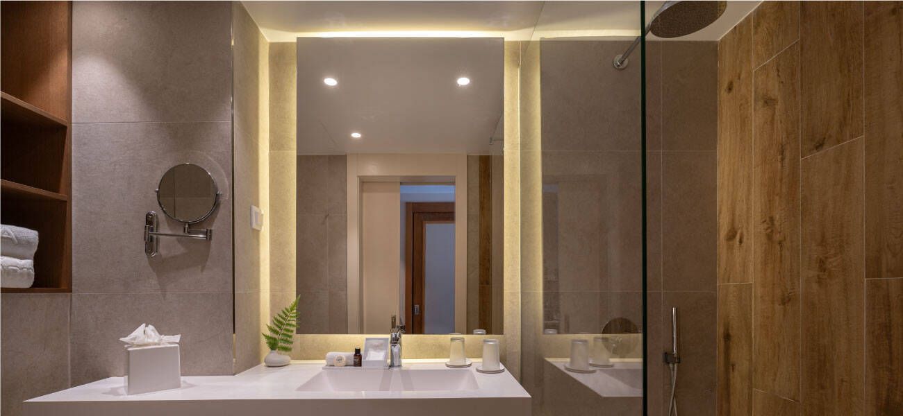 Triple Room room