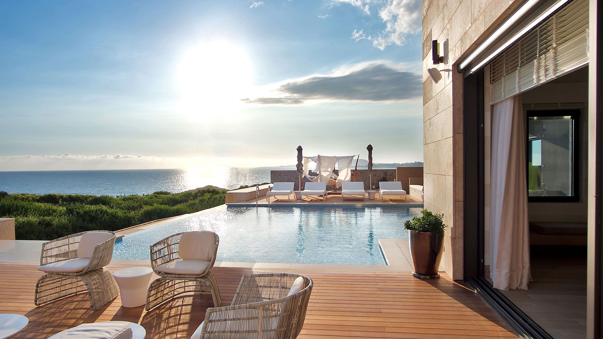 Travel package cover picture