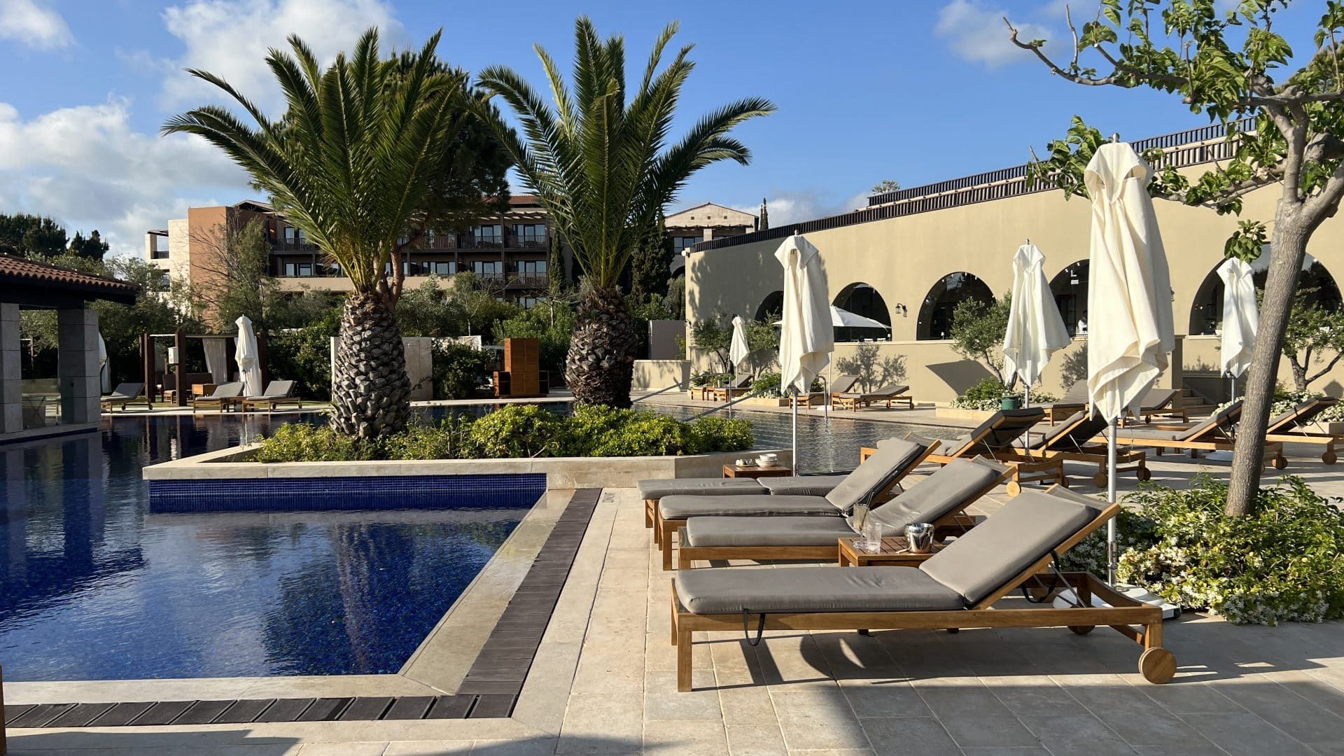 Travel package cover picture