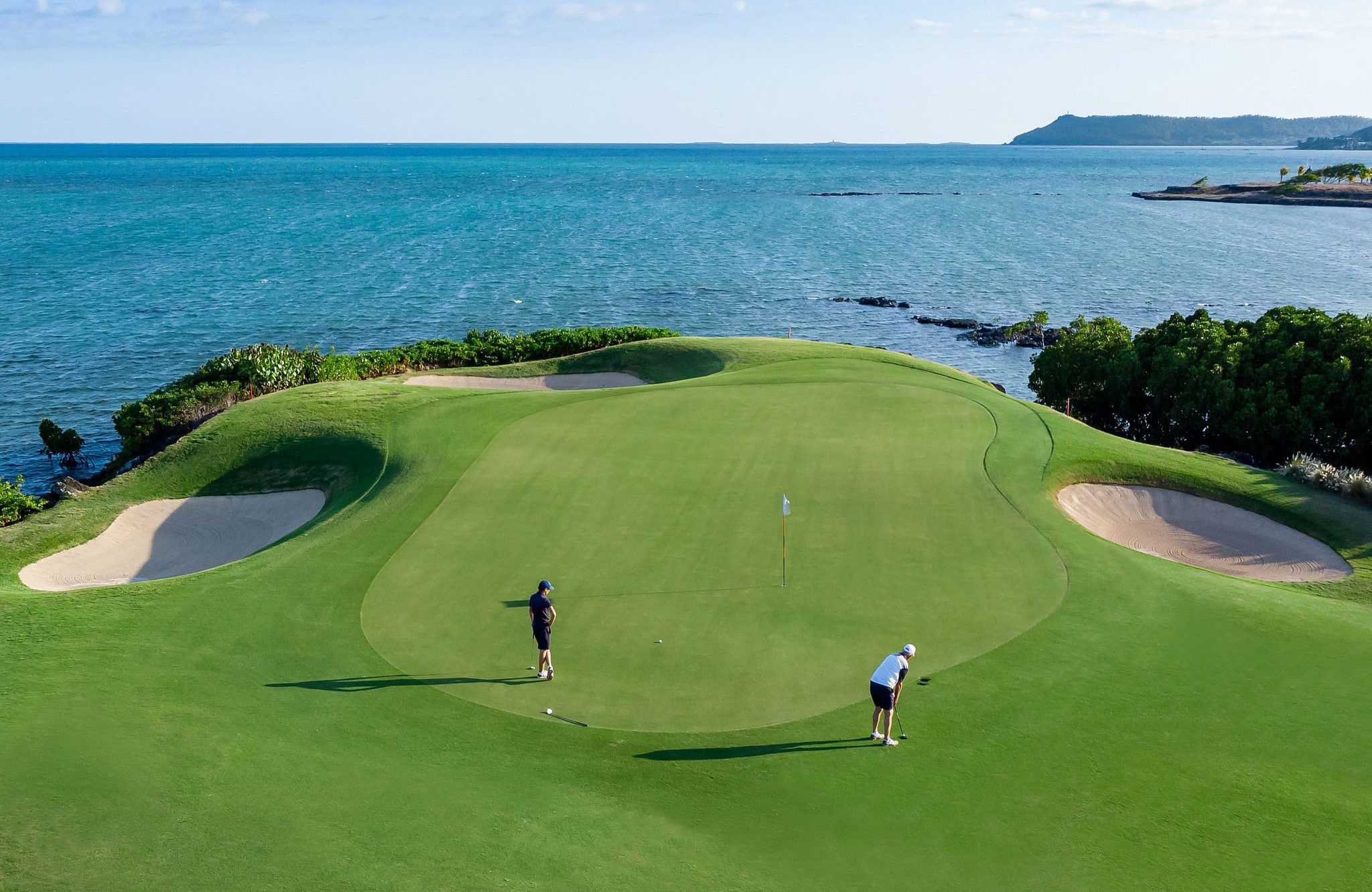 A Golf Trip to Mauritius: Sun, Sea, and Championship Swings Cover Picture