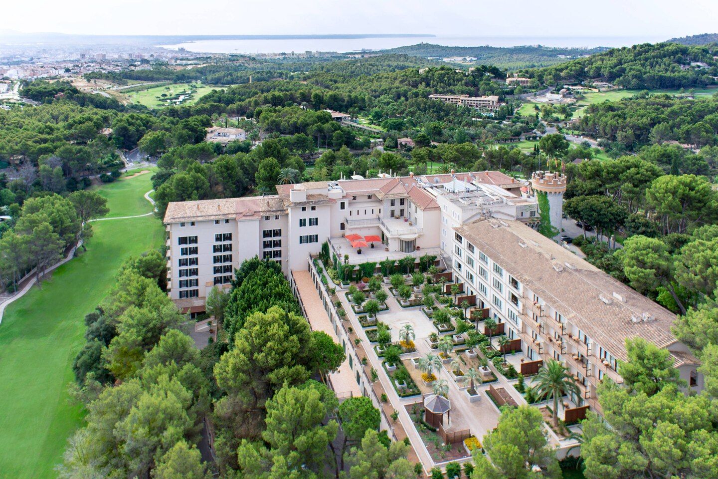 Travel package cover picture