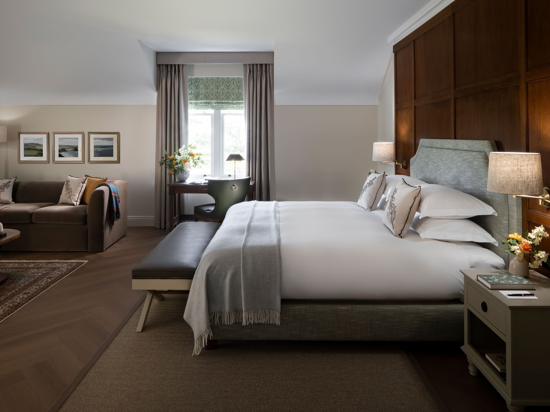 Dunluce Suite room