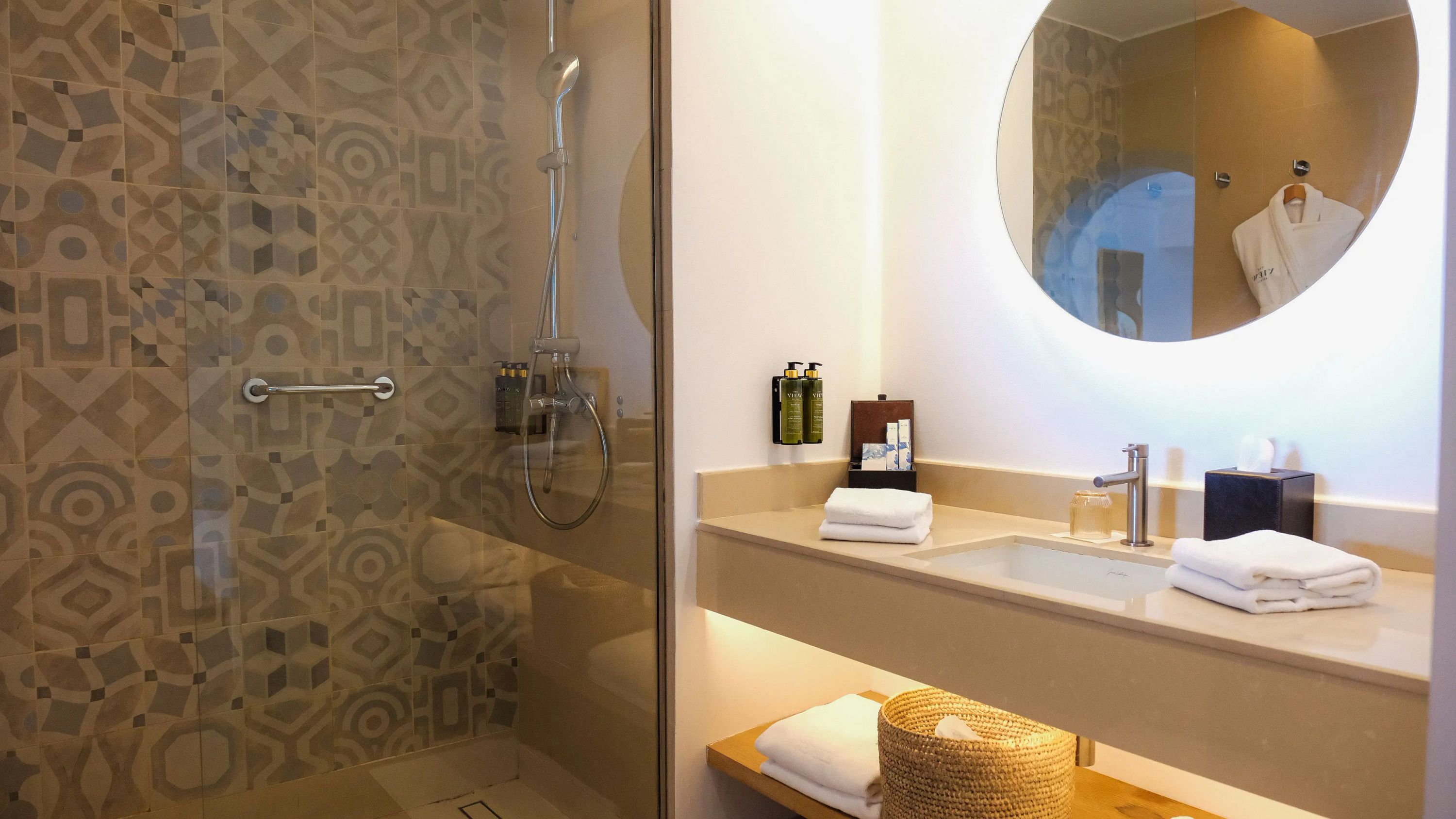 The View Deluxe Twin or King room