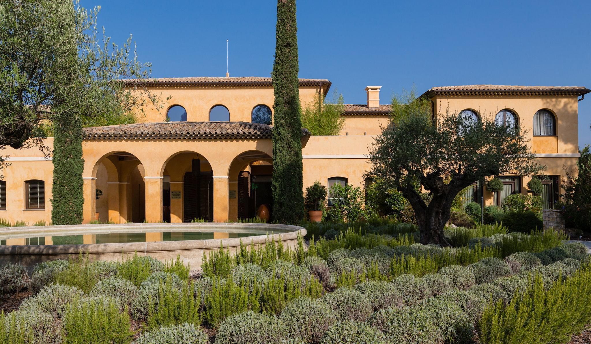 Travel package cover picture