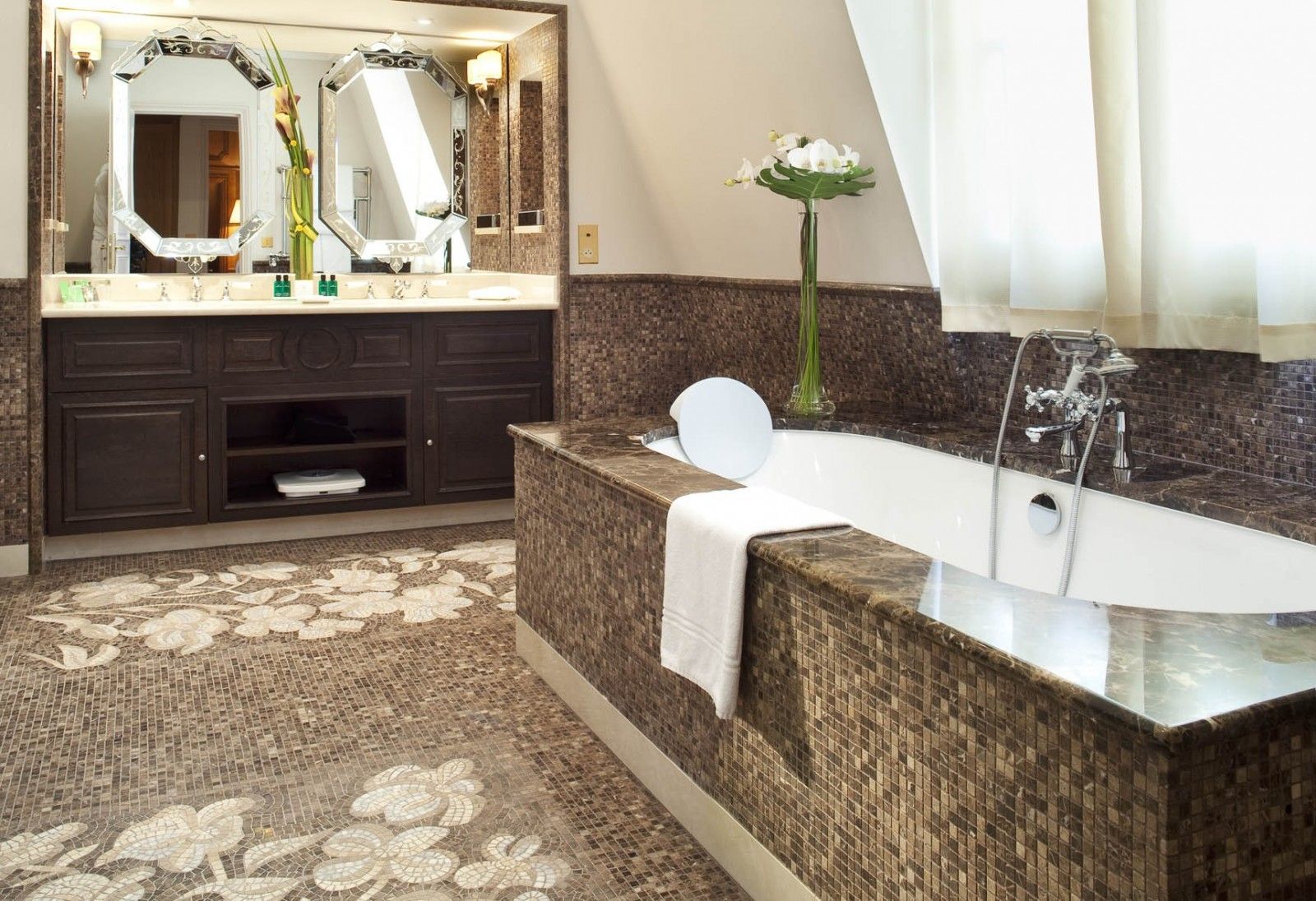 Presidential Suite room